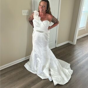 Jasmine White Bridal Gown